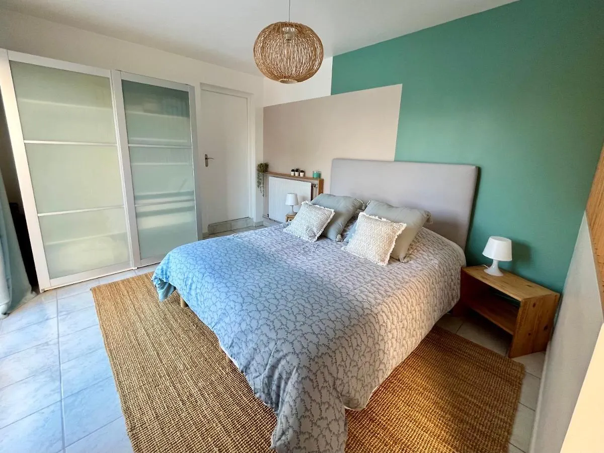 Quarto em Acomodações Particulares La Villa Des Dards Miribel  França